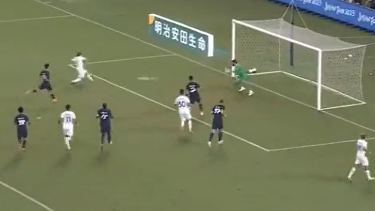 PSG-Inter, il GOL del vantaggio di Sensi - VIDEO 26 Sensi