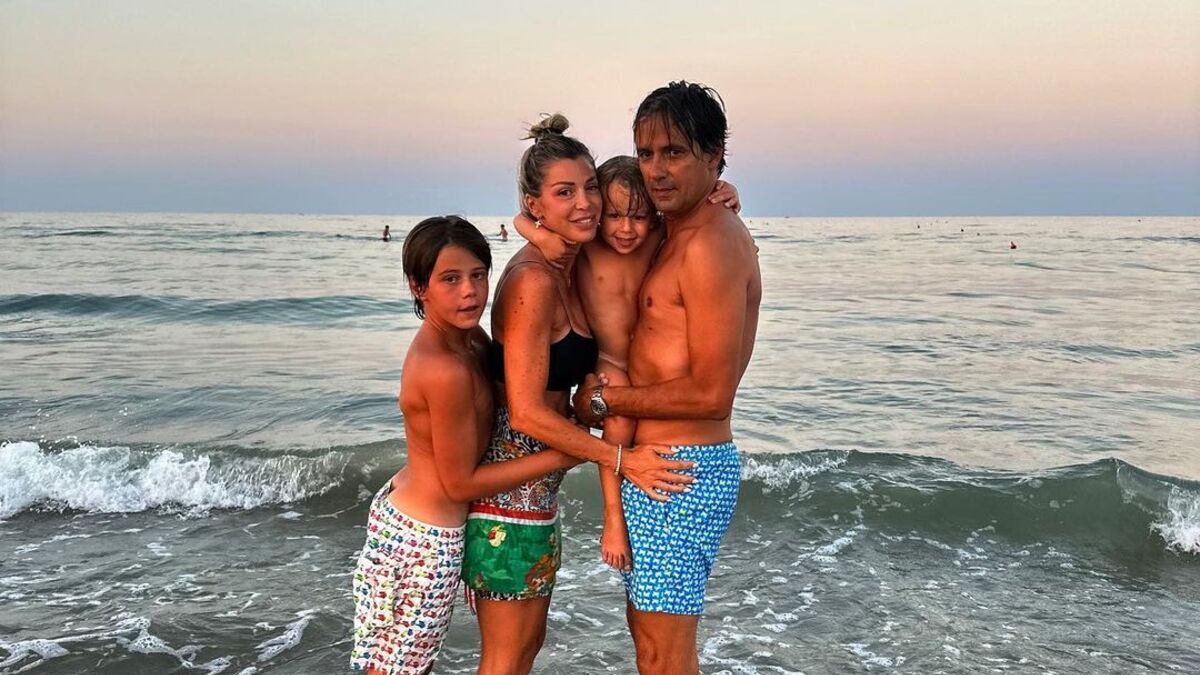 Inzaghi, relax al mare con la famiglia: «Insieme è tutto più bello» 26 inzaghi famiglia