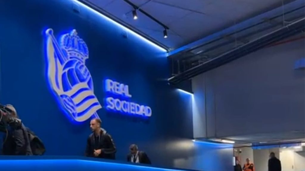 Real Sociedad Inter: l'arrivo dei nerazzurri alla Reale Arena - FOTO 26 86bc1ca6 6ab4 4020 936a 02896d2c555e