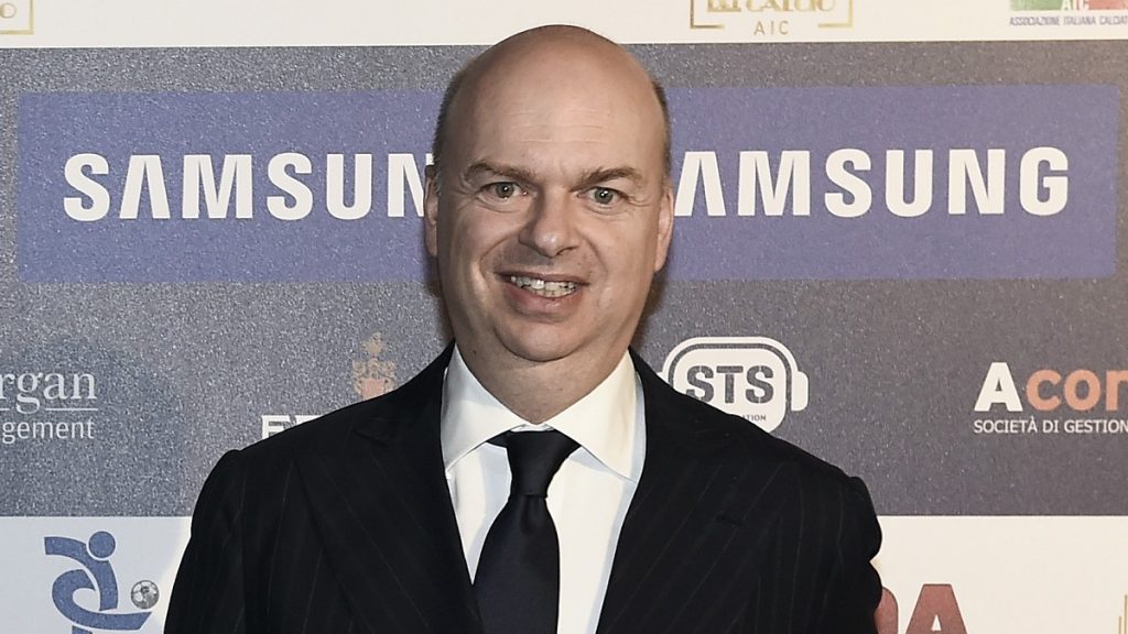 Fassone: «A Milano mi trovai a dover gestire l'uscita dal mondo del calcio giocato di Zanetti. Fu complicata» 1 Fassone