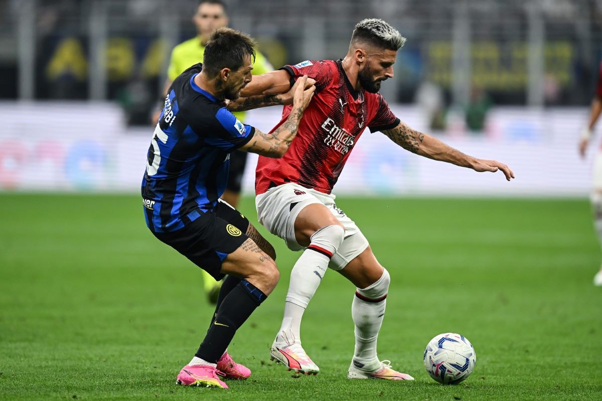 Buffon su Inter-Milan: «Una sconfitta bruttissima per i rossoneri» 26 Giroud-Acerbi_DB1_4621