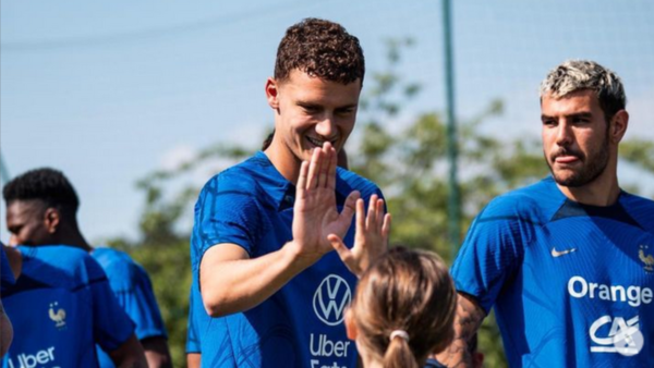 Pavard Hernandez, Francia