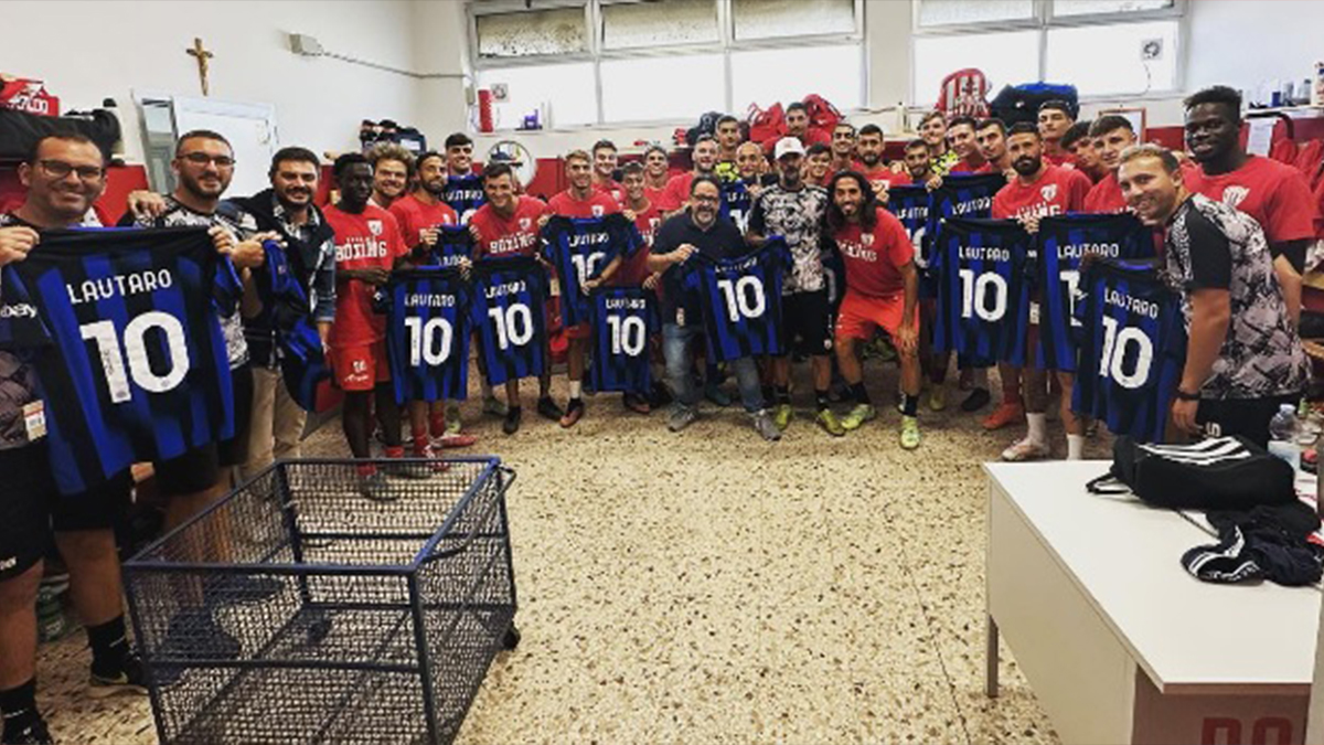 Schelotto cuore nerazzurro, il regalo di Lautaro e dell'Inter al suo Barletta - FOTO 26 Screen Schelotto Inter regalo Lautaro
