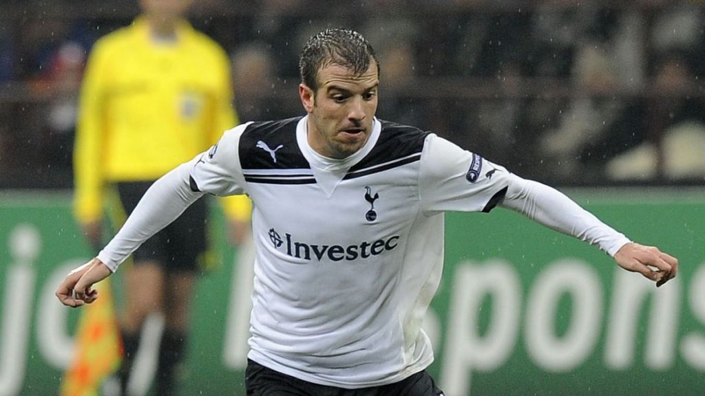 Van Der Vaart bacchetta l'Inter: «Questa cosa mi rende proprio triste» 1 Van der Vaart