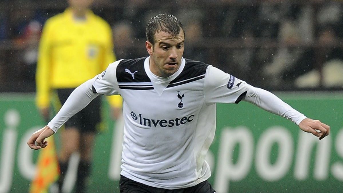 Van Der Vaart bacchetta l'Inter: «Questa cosa mi rende proprio triste» 26 Van der Vaart