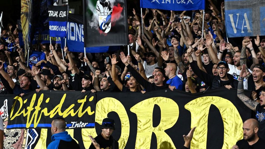 tifosi_Inter_DB1_4901
