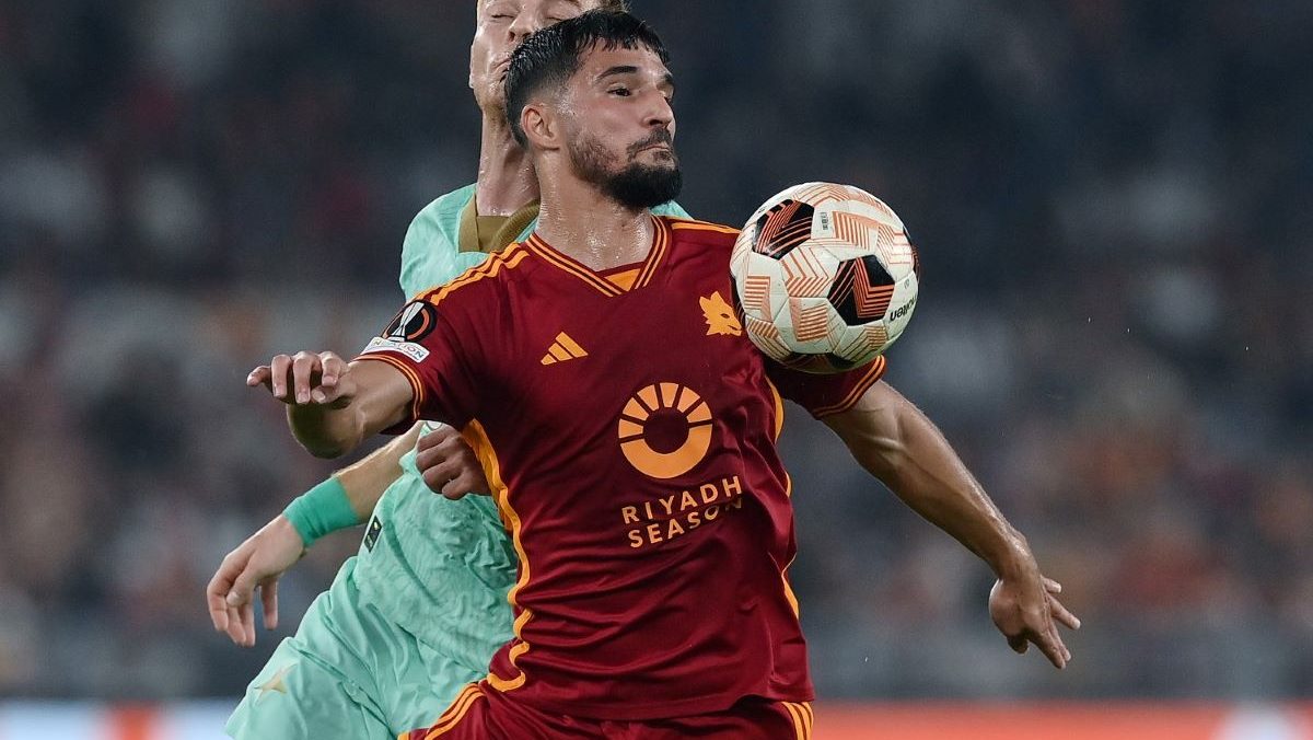 Aouar, altra tegola per la Roma di Mourinho: rientrerà nel 2024 26 Aouar