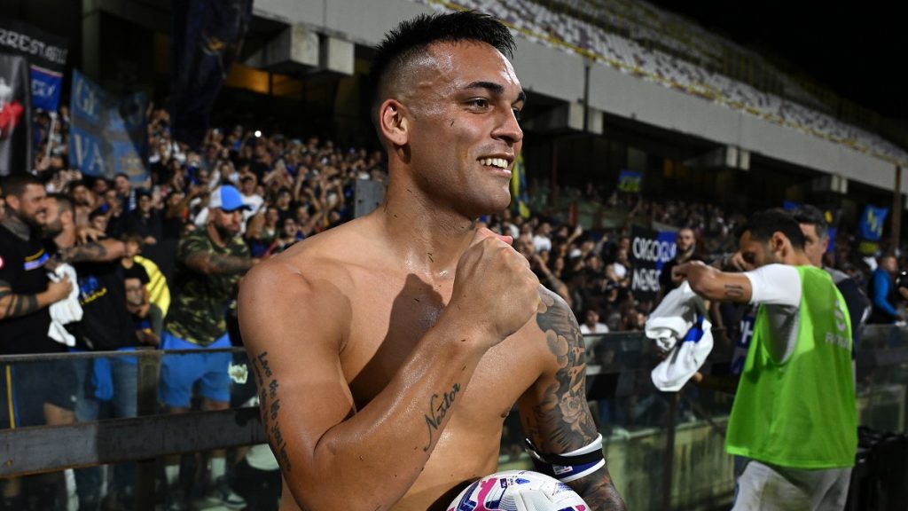 L'Inter celebra e scherza sul poker di Lautaro: «Cosa si può fare in 34 minuti» 1 Martinez DB1 8336 e1696169833130
