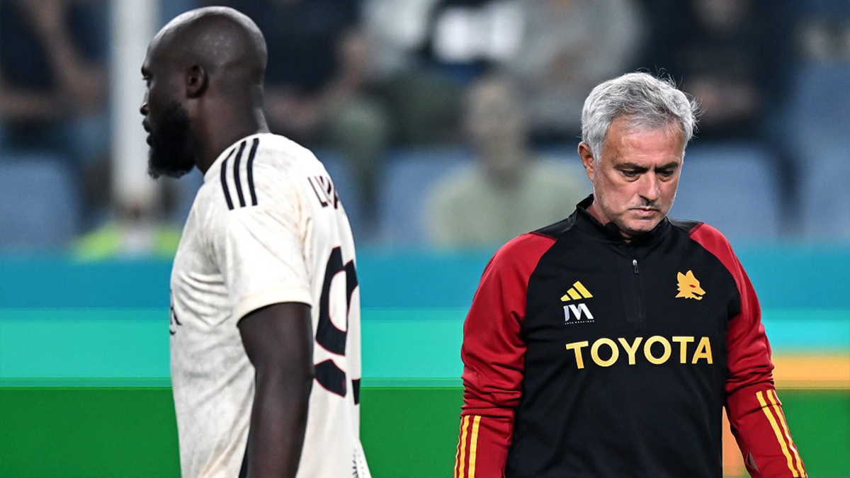 Serie A: La Fiorentina affonda il Napoli, Lukaku trascina la Roma di  Mourinho