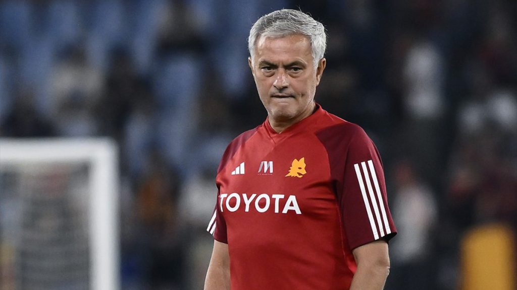 Mourinho ammette: «Allenare l’Inter una fortuna, bellissimo vincere due Champions! All'inizio ero più egocentrico, ora...» 1 Mourinho Roma Frosinone