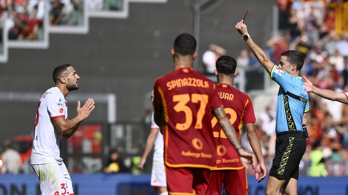 Ex Inter, D'Ambrosio espulso in Roma-Monza: la sua reazione è furiosa 26 esp D ambrosio Z932712 e1697975137278