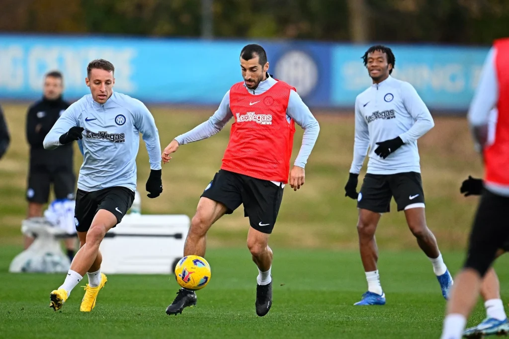 -2 a Juve-Inter: le immagini dell'allenamento nerazzurro 30 20231124172454 1004465227