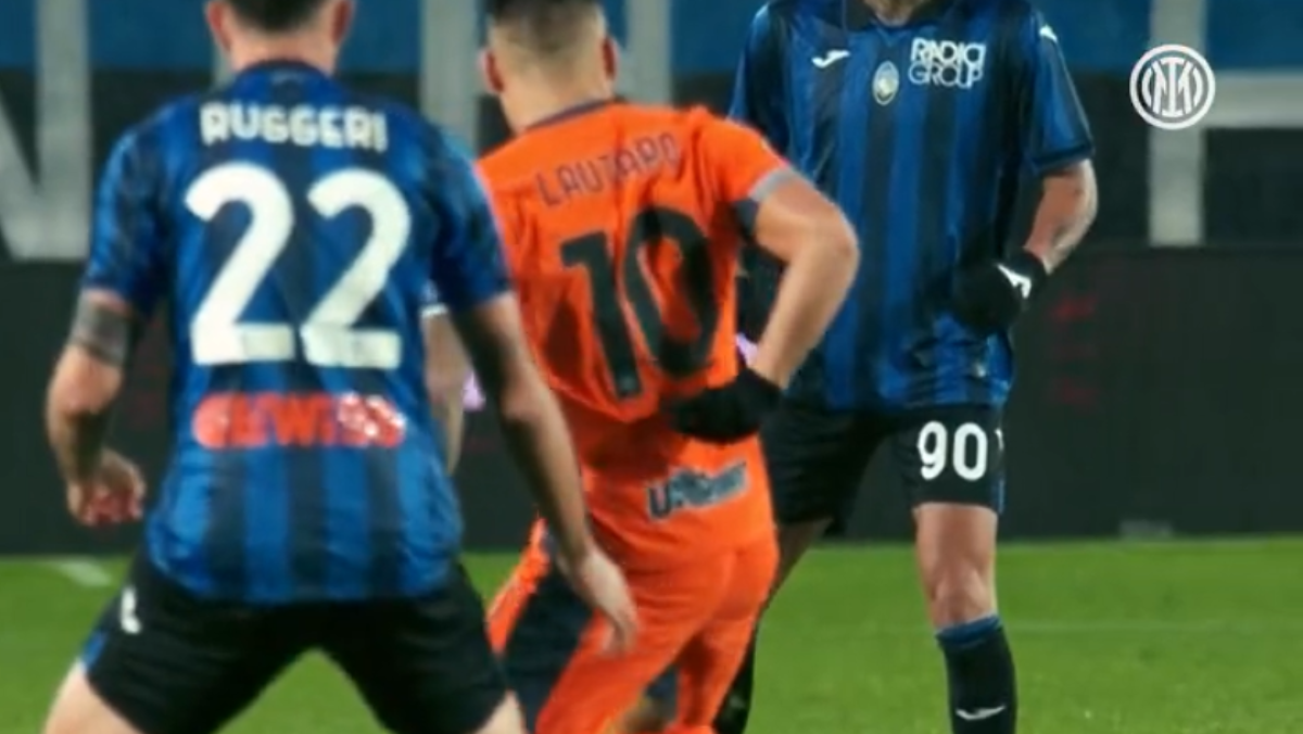 Lautaro, la prodezza tecnica contro l'Atalanta -VIDEO 26 Lautaro
