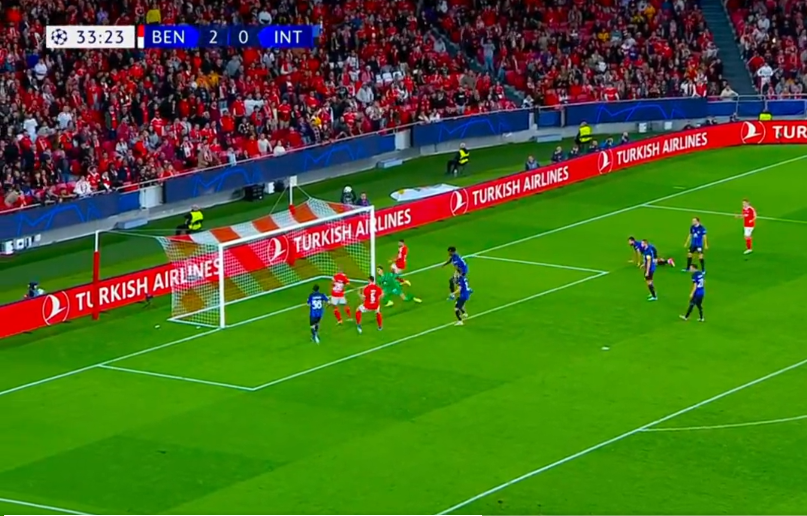 Inter, l'ex calciatore punge: «Benifica? Che figura nel primo tempo» 26 joao3