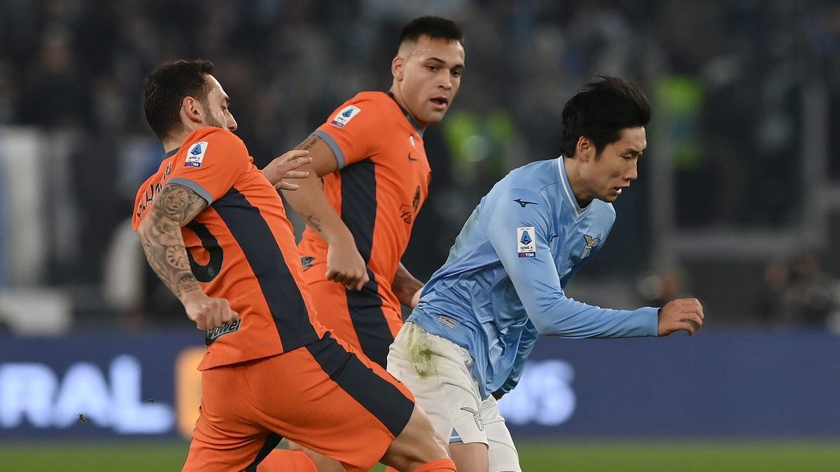 Lazio Inter 0-2: comincia la fuga dei nerazzurri, la ThuLa non perdona 26 Kamada Calhanoglu