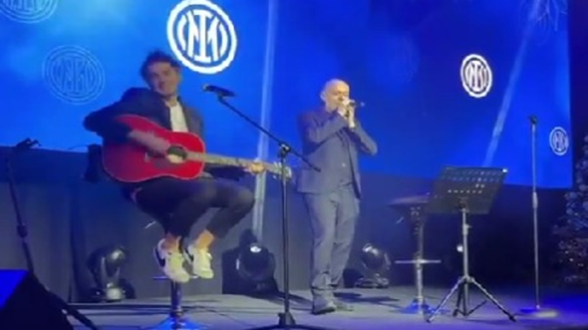 Max Pezzali, show alla cena di Natale e canta: «Gli anni d'oro di Lauti e Thuram...» - VIDEO 26 Pezzali