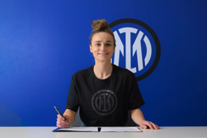 Inter Woman, Magull celebra il rinnovo: «Sono felice di poter continuare insieme, mi trovo bene. Futuro? Voglio vincere»