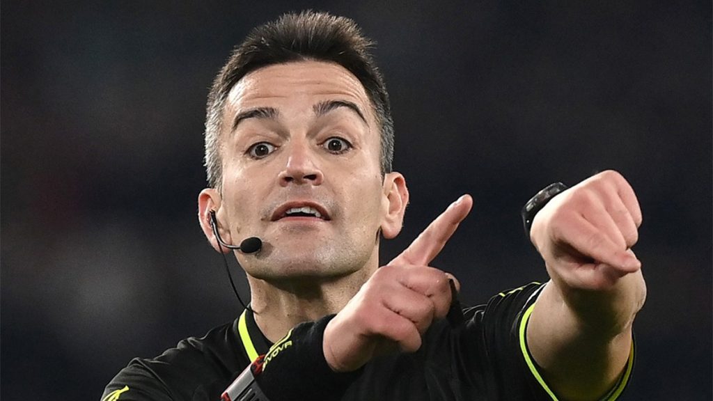Rapuano 'punito' e declassato dopo gli errori in Verona Juve: l'arbitro finisce in Serie B? 1 Antonio Rapuano