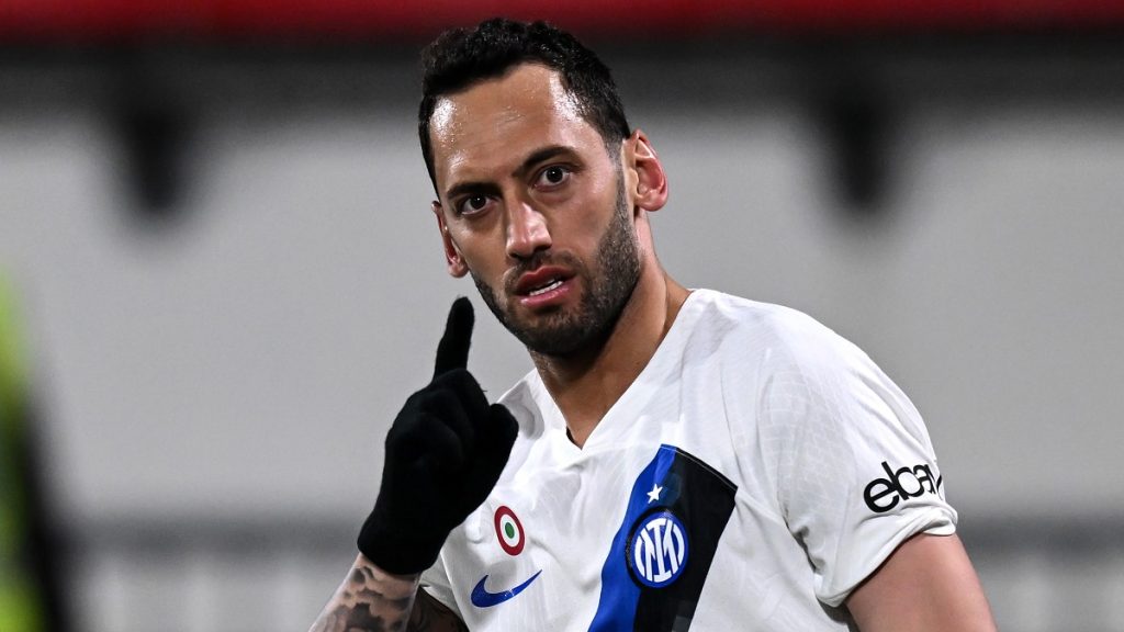 Inter, infortunio Calhanoglu: spunta la data per il rientro 1 Calhanoglu