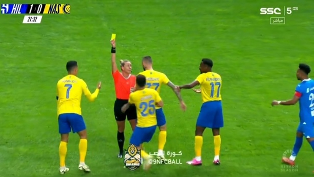 Brozovic a muso duro con l'arbitro durante la finale di Riyadh Season Cup - VIDEO 26 brozovic