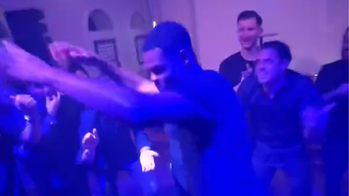 Dumfries scatenato alla festa di compleanno di Calhanoglu: il ballo diventa virale - VIDEO 26 Dumfries