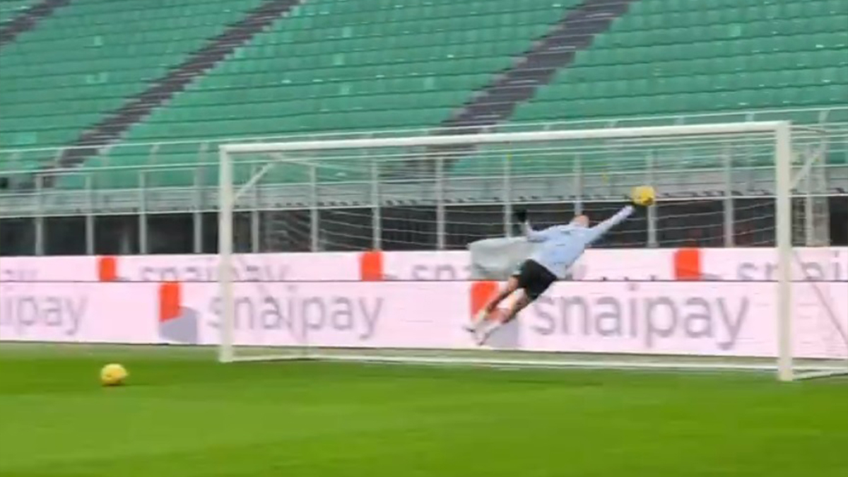 Sanchez in versione… portiere! Il siparietto nell'allenamento Inter con Thuram - VIDEO 26 Sanchez