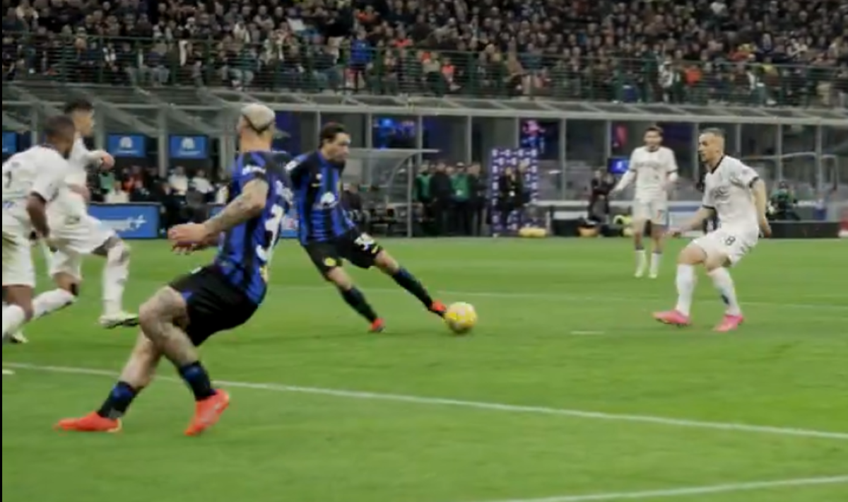Inter Napoli, il VIDEO del gol di Darmian conquista i tifosi 26 Inter Napoli