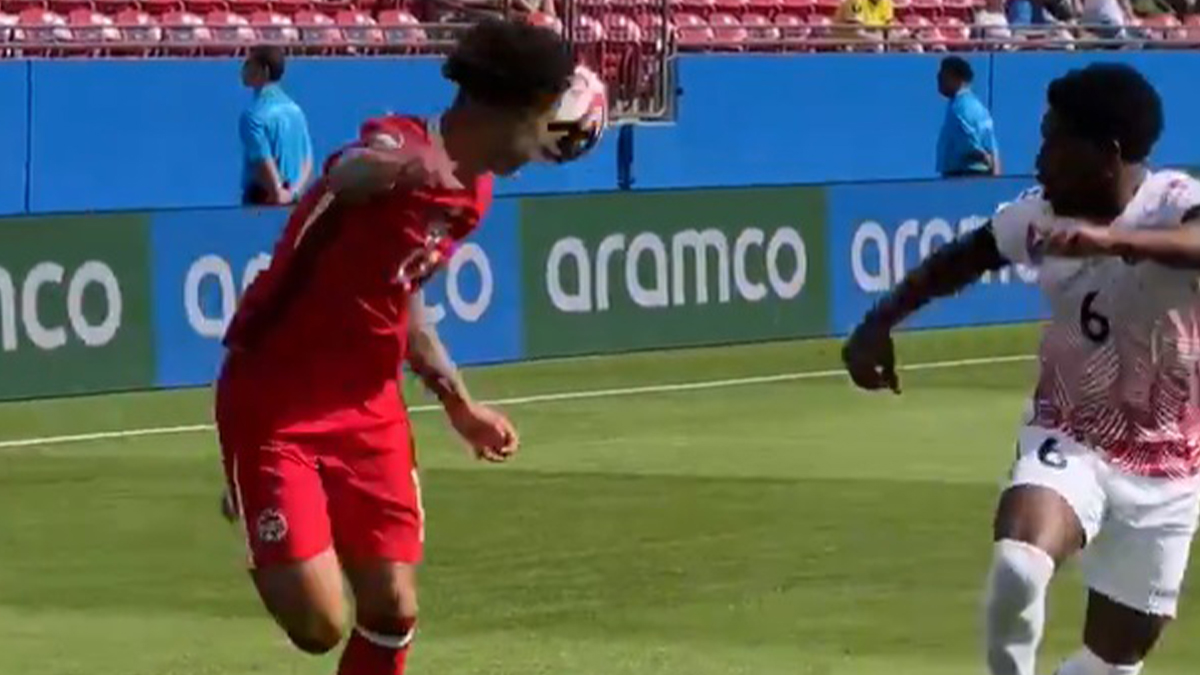 Buchanan incanta con il Canada: la bicicletta fa impazzire i tifosi! - VIDEO 26 Buchanan