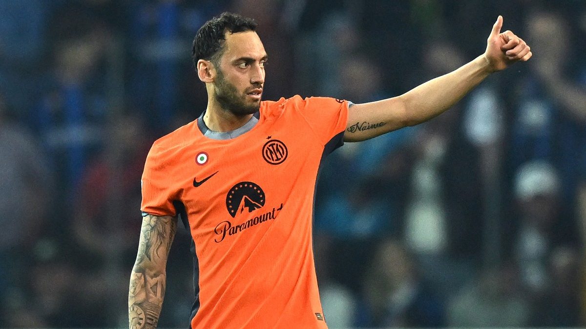 Calhanoglu Inter, il ricordo della magnifica rete segnata dal turco contro il Napoli - VIDEO 26 Calhanoglu
