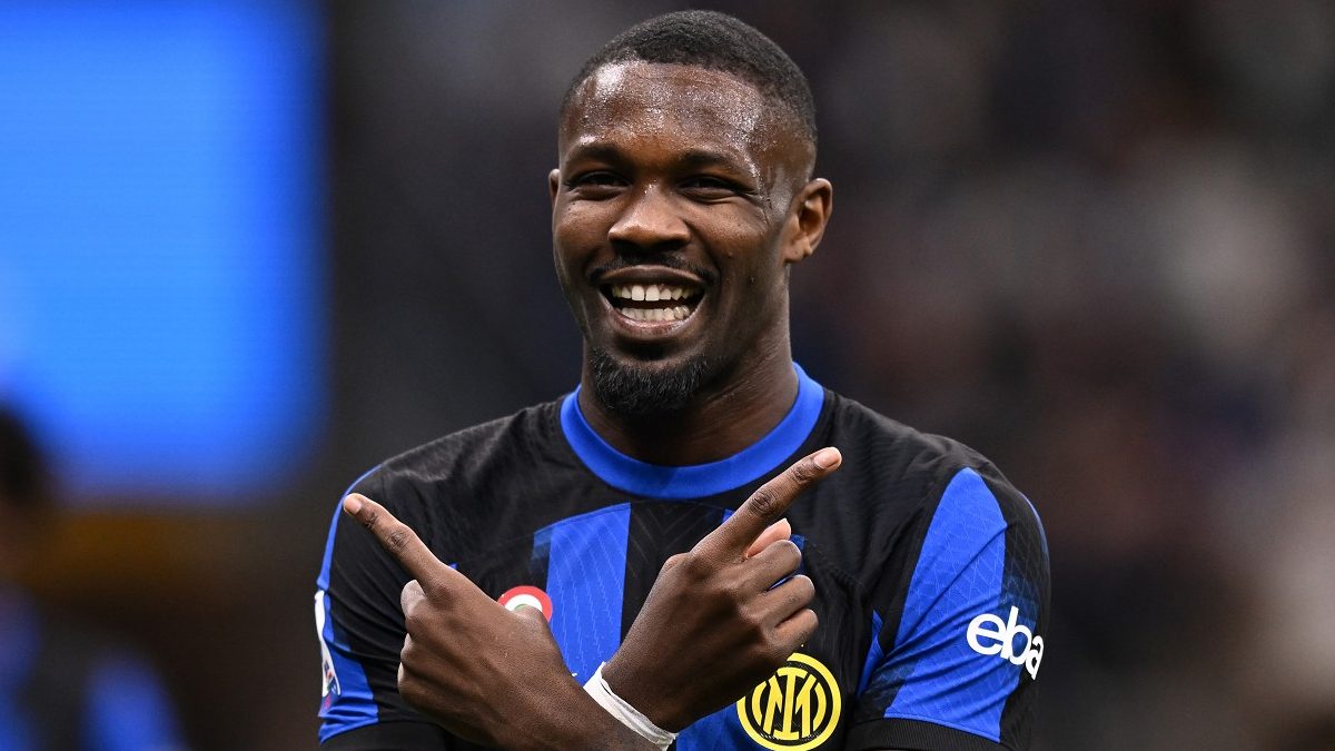 Esultanza Thuram in Inter-Cagliari: il francese dedica il gol a Lautaro Martinez - FOTO 26 Thuram