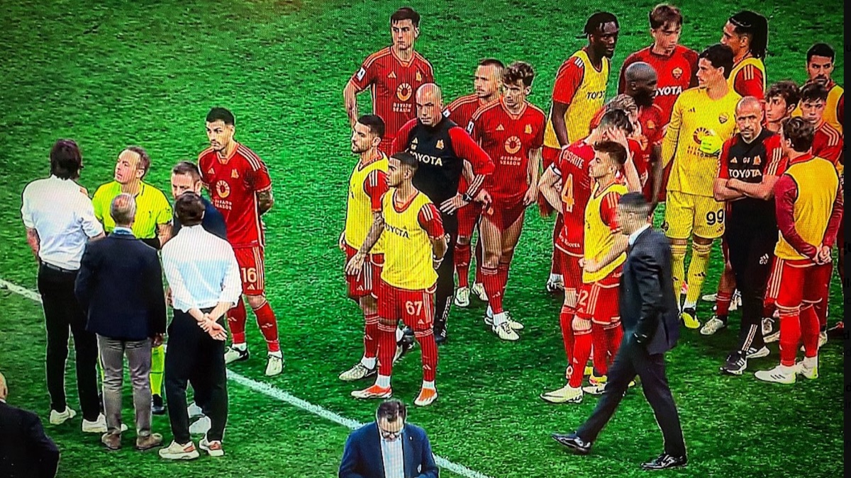 Malore Ndicka, paura all'Olimpico: Roma-Udinese è stata sospesa 26 malore ndicka roma udinese