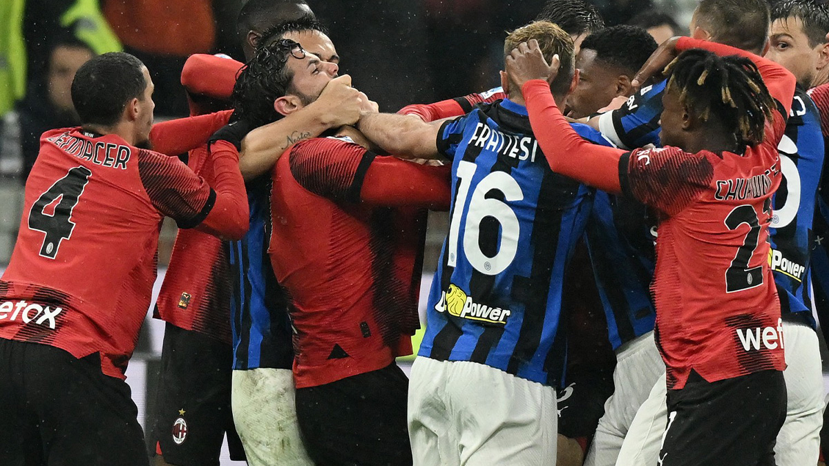 Dumfries CHIARISCE: «Non andrò MAI a cena con Theo Hernandez però devo SPIEGARE una cosa» 26 Theo Hernandez Dumfries