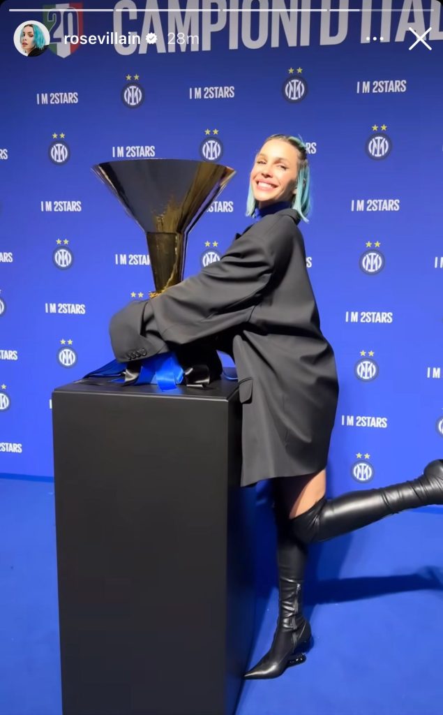 Festa scudetto Inter, Rose Villain manda così i tifosi in delirio - FOTO 27 4 4