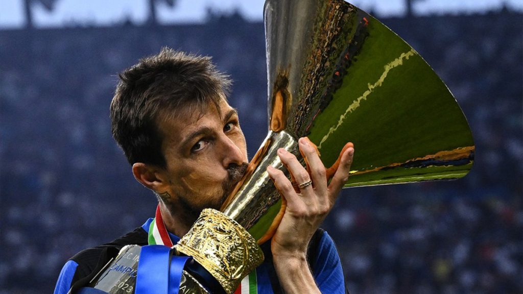 Compleanno Acerbi, il messaggio d’auguri dell’Inter per i suoi 37 anni – FOTO 1 Acerbi
