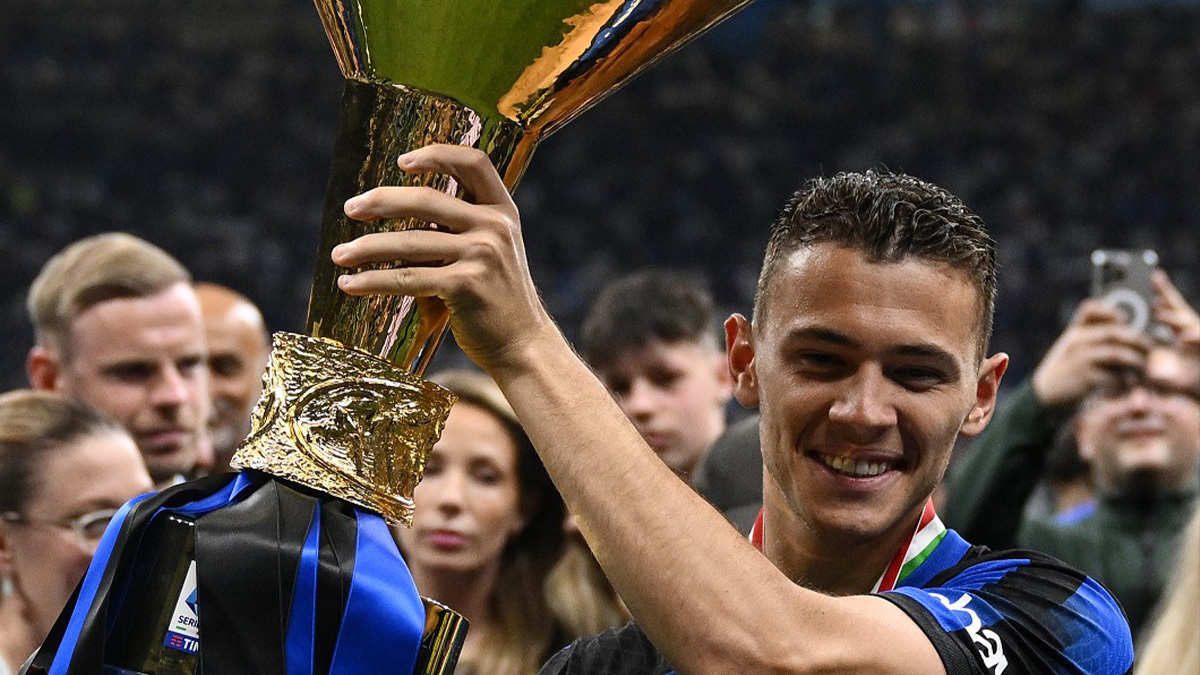 Asllani pazzo di gioia dopo lo Scudetto: il post social è da IMPAZZIRE! - VIDEO 26 Asllani