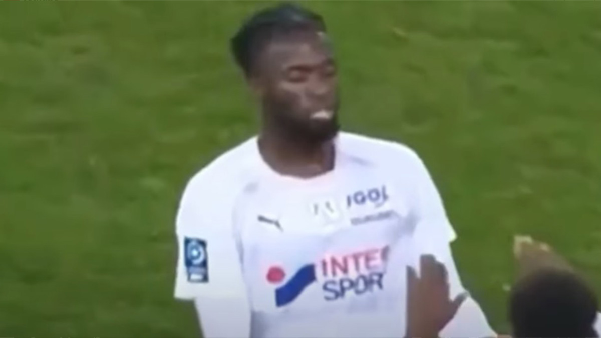 Ilenikhena Inter, strada in salita per il baby prodigio dell'Anversa: la concorrenza dalla Premier complica tutto! 26 Ilenikhena