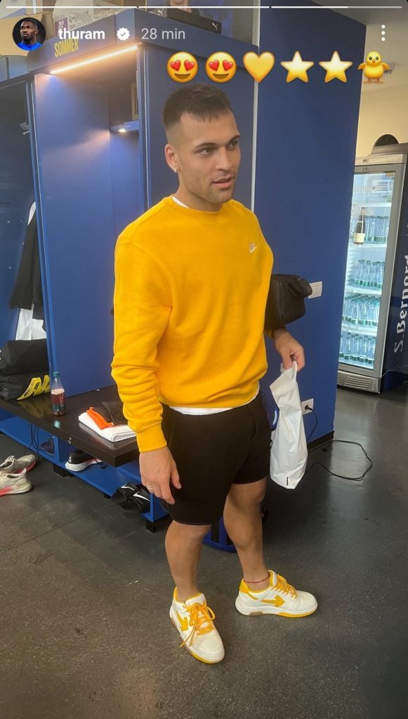 Lautaro, il compagno dell’Inter lo prende in giro: c’entra il suo outfit - FOTO 27 Lautaro Inter 1