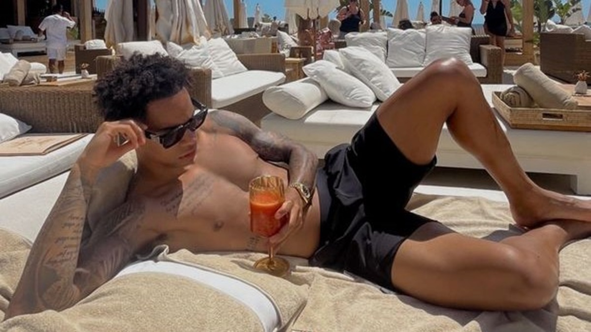 Buchanan in vacanza a Maiorca: il canadese si gode il relax dopo il primo gol con l'Inter - FOTO 26 Buchanan