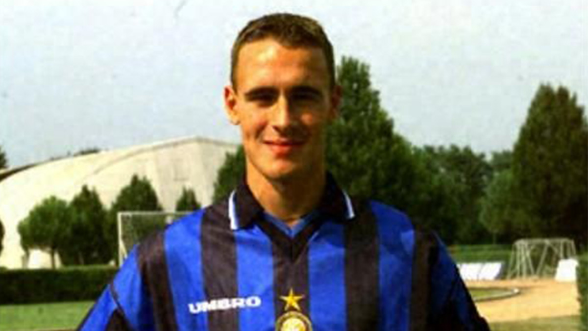 Mezzano ripensa all'Inter: «Ricordo con piacere la mia esperienza lì, sulla stagione di quest'anno…» 26 Mezzano