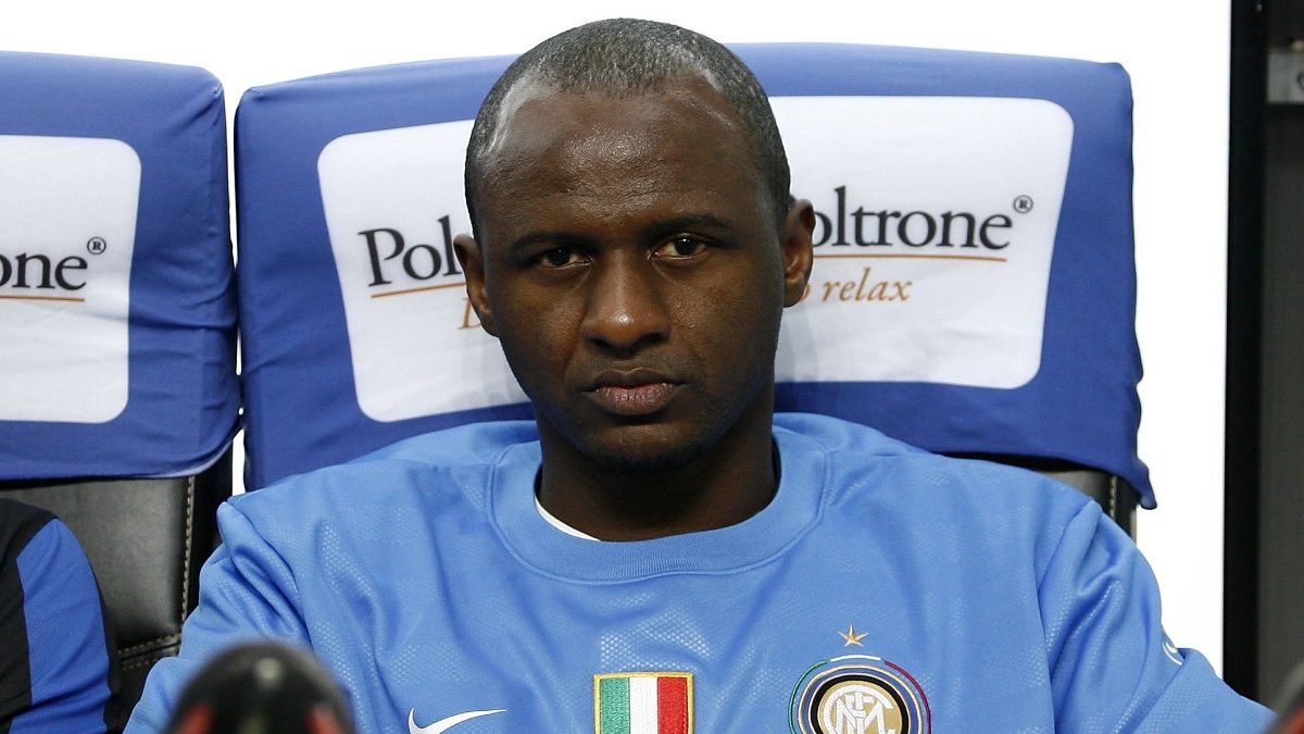 Vieira, l'ex Inter è il nuovo allenatore del Genoa. È stato scelto come sostituto di Gilardino 26 Vieira
