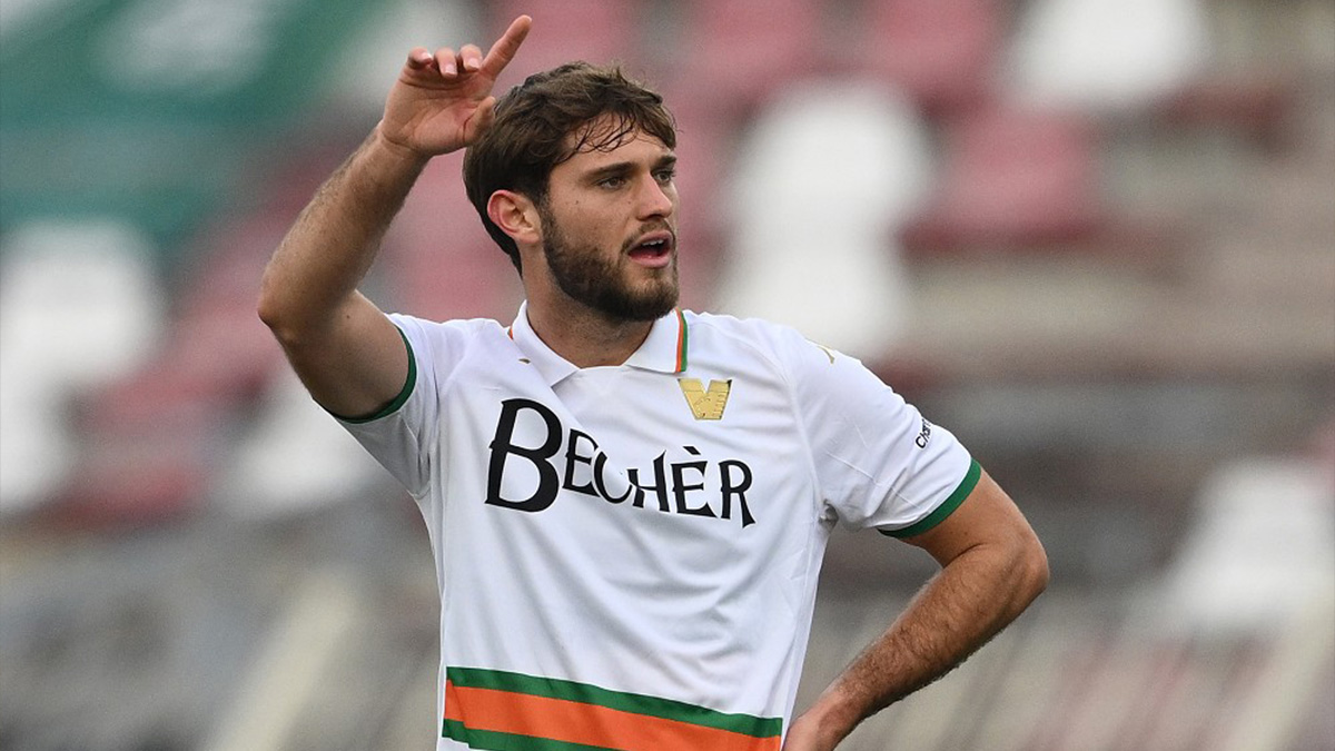 Tessmann Inter, SVOLTA nell'affare! Il centrocampista può esser GIRATO in prestito all'estero: ecco dove 26 Tessmann