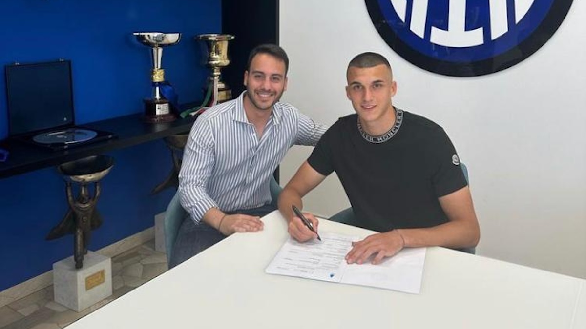 Alexiou-Inter, c'è il MESSAGGIO dopo la FIRMA: grande emozione - FOTO 26 alexiou inter rinnovo