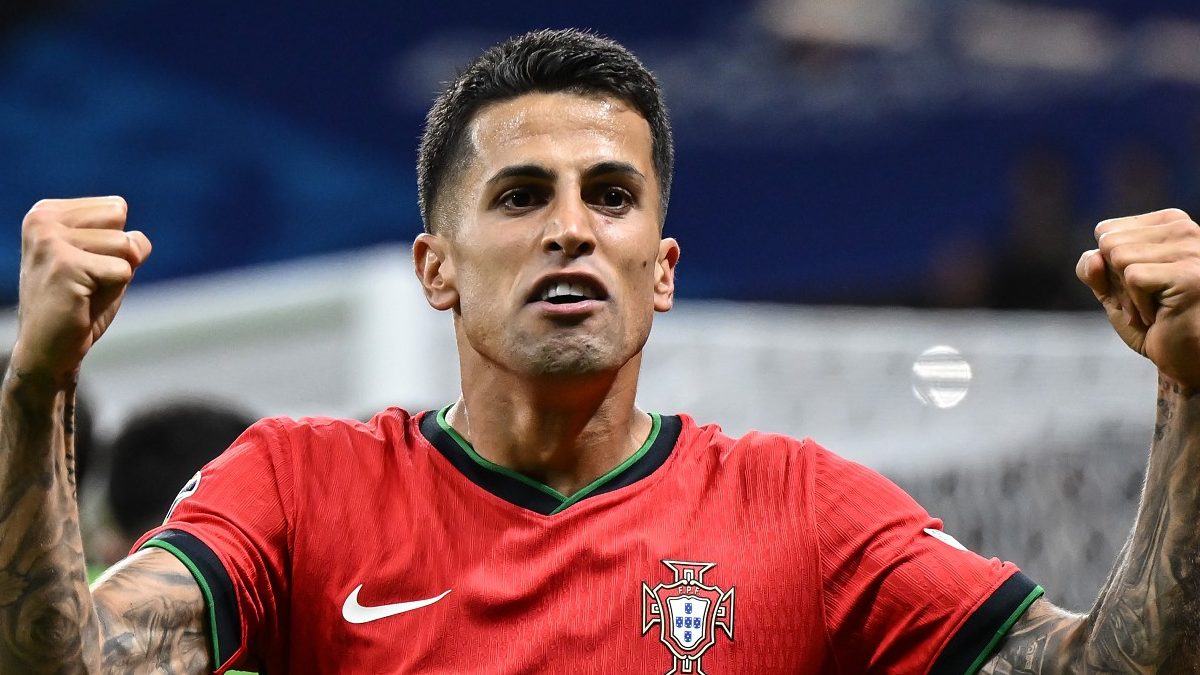 cancelo pu242 tornare in italia e alla juve romano frena le voci sull8217ex inter