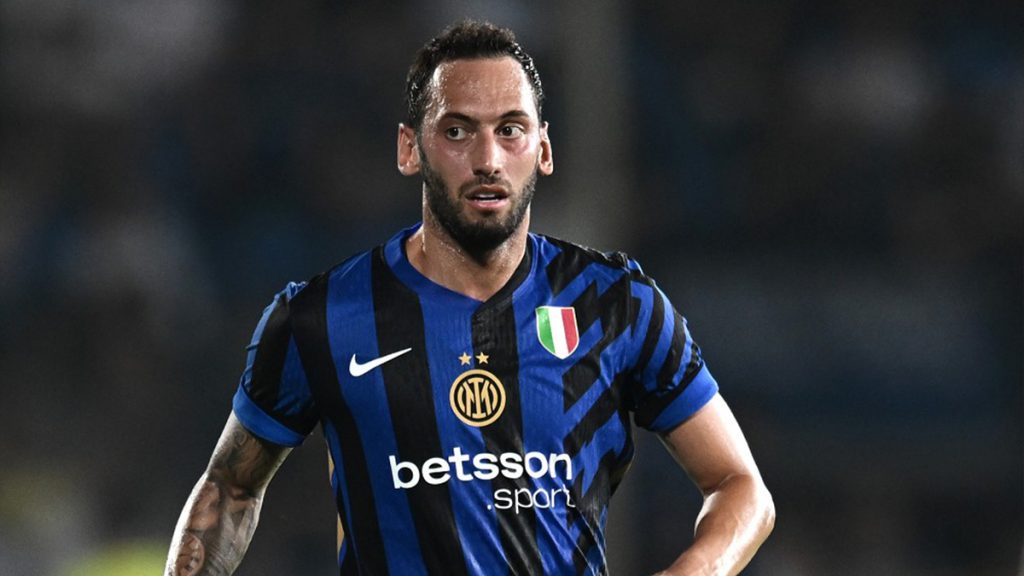 Infortunio Calhanoglu, l'AGGIORNAMENTO preoccupa Inzaghi! Cosa è SUCCESSO in allenamento 1 Calhanoglu