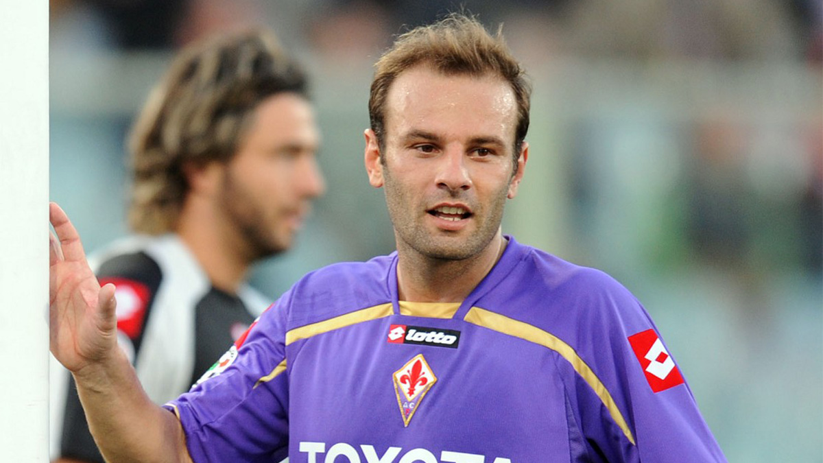 Cristiano Zanetti PRONOSTICA: «L'Inter parte favorita per lo scudetto, ma c'è anche il Napoli. Non capisco perché nessuno parla mai di quell'altra pretendente!» 26 Cristiano Zanetti Fiorentina Napoli