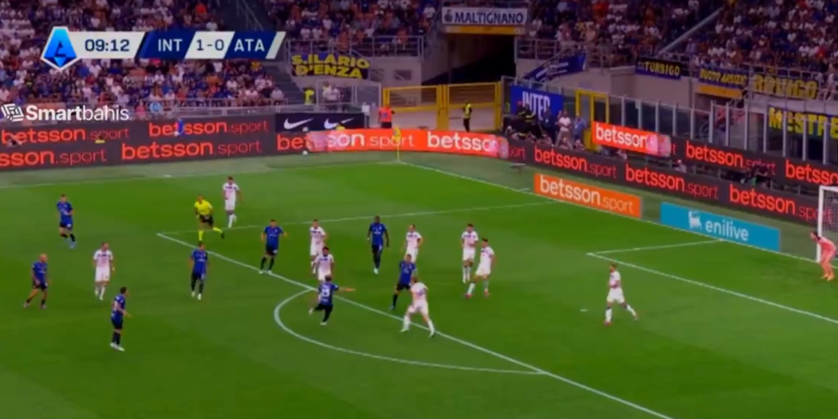 Gol Barella in Inter-Atalanta: RETE CLAMOROSA del centrocampista. Magia al volo - VIDEO 26 Screenshot 2024 08 30 210621