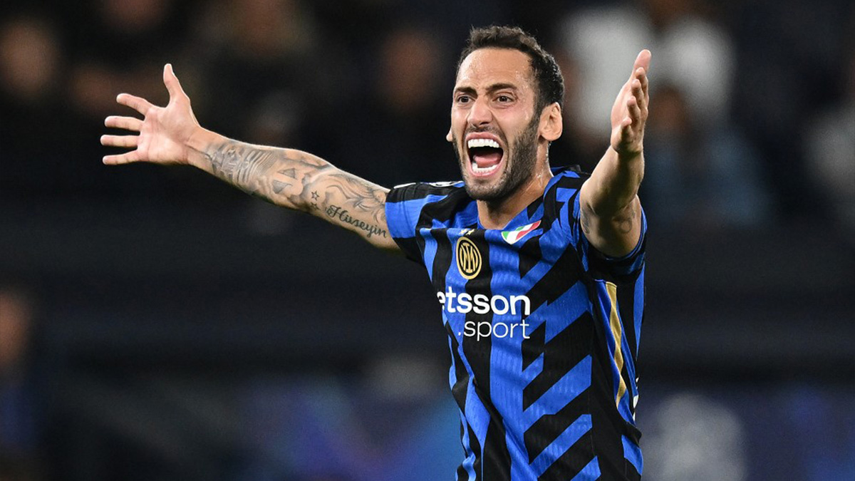 Calhanoglu Inter, che BORDATA al Milan in vista del Derby! La STORIA Instagram scalda l'ambiente - FOTO 26 Calhanoglu