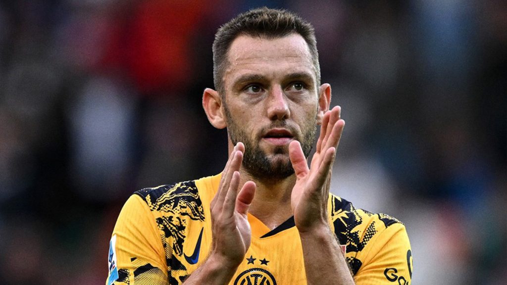 De Vrij rivela: «Non sono ancora al top, all'Inter mi diverto. Sul futuro dico questo» 1 de vrij