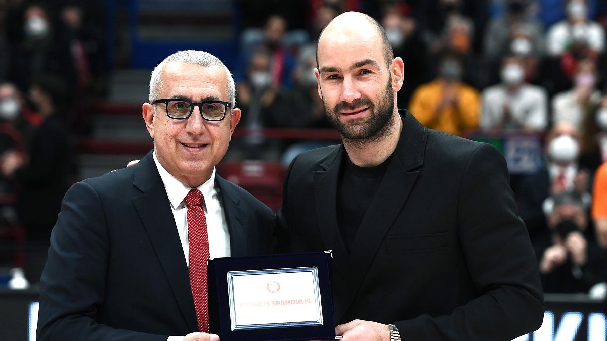 Stavropoulos CONTRO Inter e Milan: «Per gli altri sport è difficile...» 26 Stavropoulos