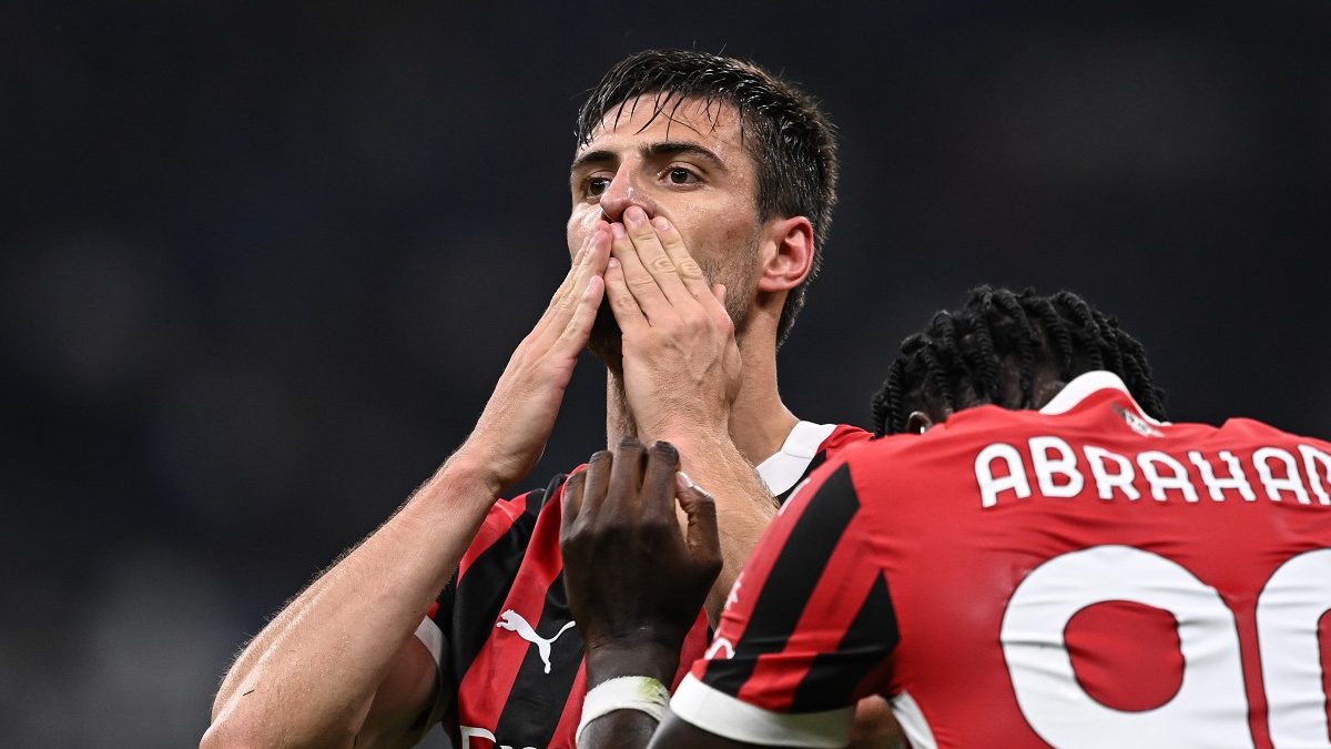 Gabbia sfida l’Inter: «Derby? Ci teniamo tantissimo a vincere, ma vale 3 punti come le altre partite! Ecco cosa ci serve» Gabbia sfida l’Inter: «Derby? Ci teniamo tantissimo a vincere, ma vale 3 punti come le altre partite! Ecco cosa ci serve»